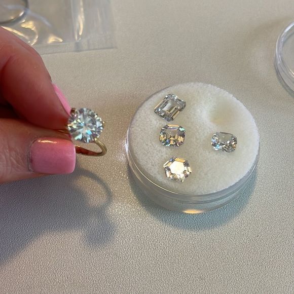 Engagement Ring Sample Set - Picture 3 of 9